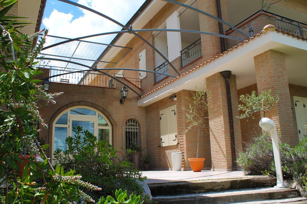 Le Nicchie Guest House Lucera Eksteriør bilde